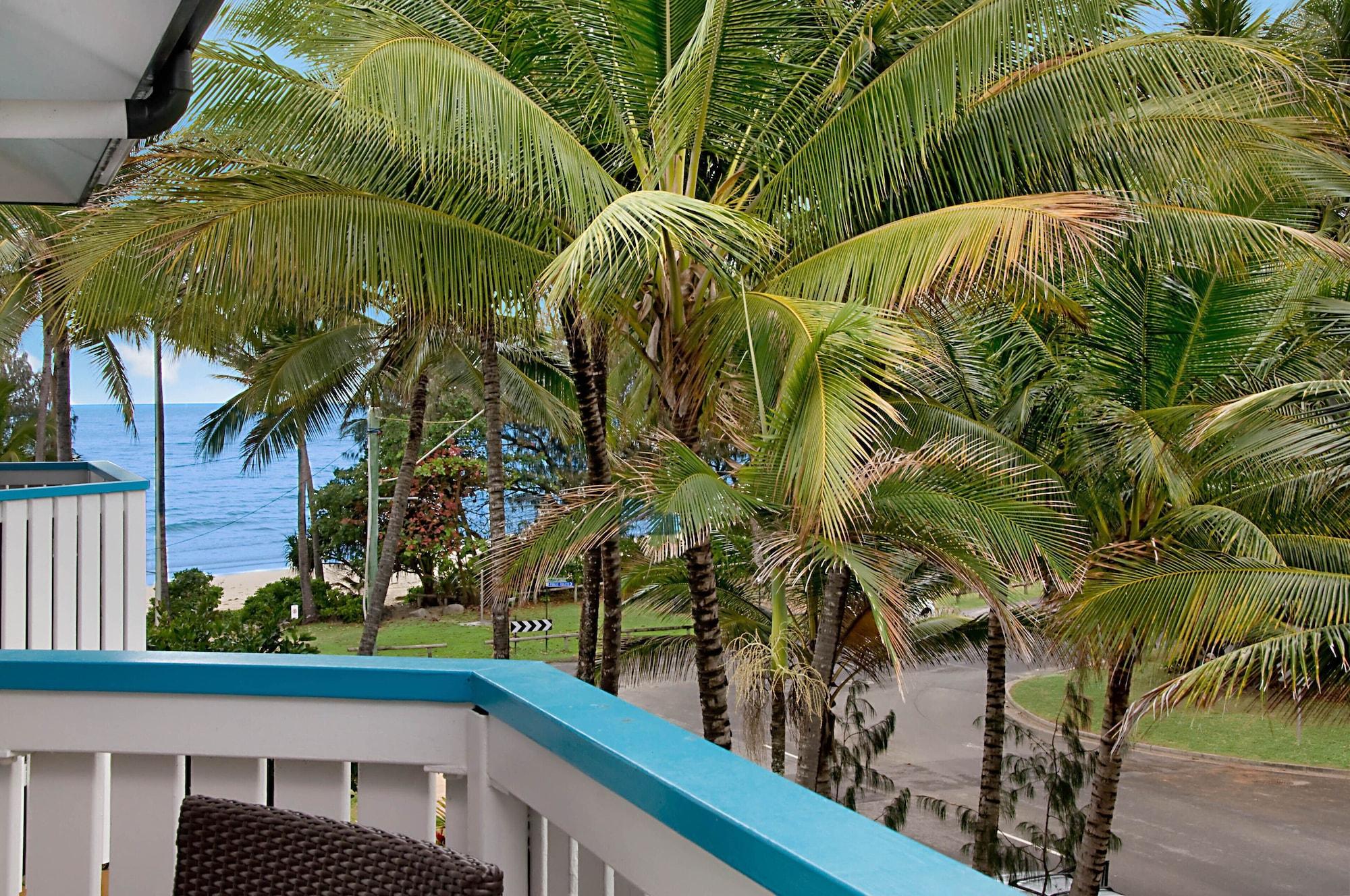 By The Sea Port Douglas Exterior foto