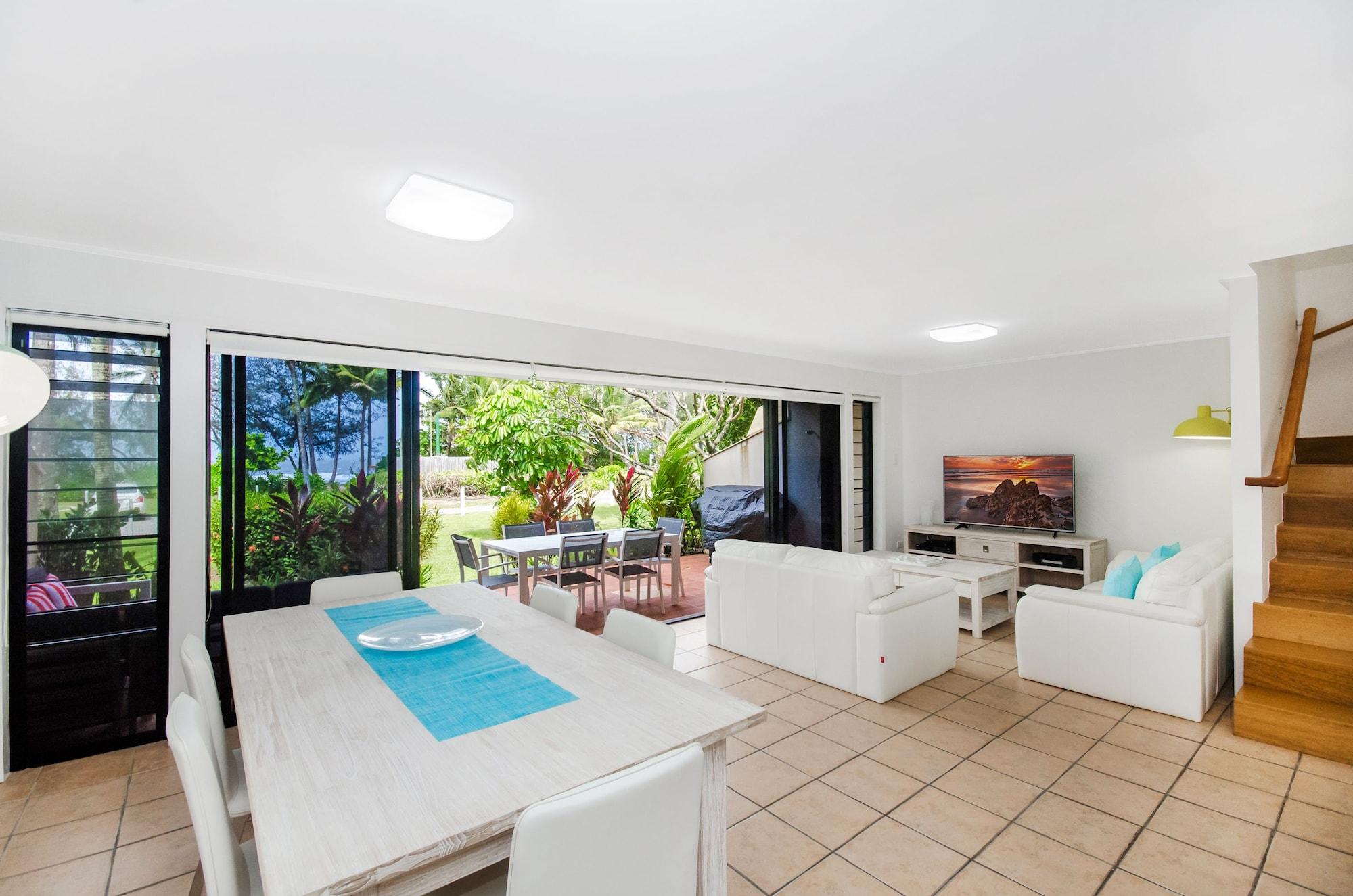 By The Sea Port Douglas Exterior foto
