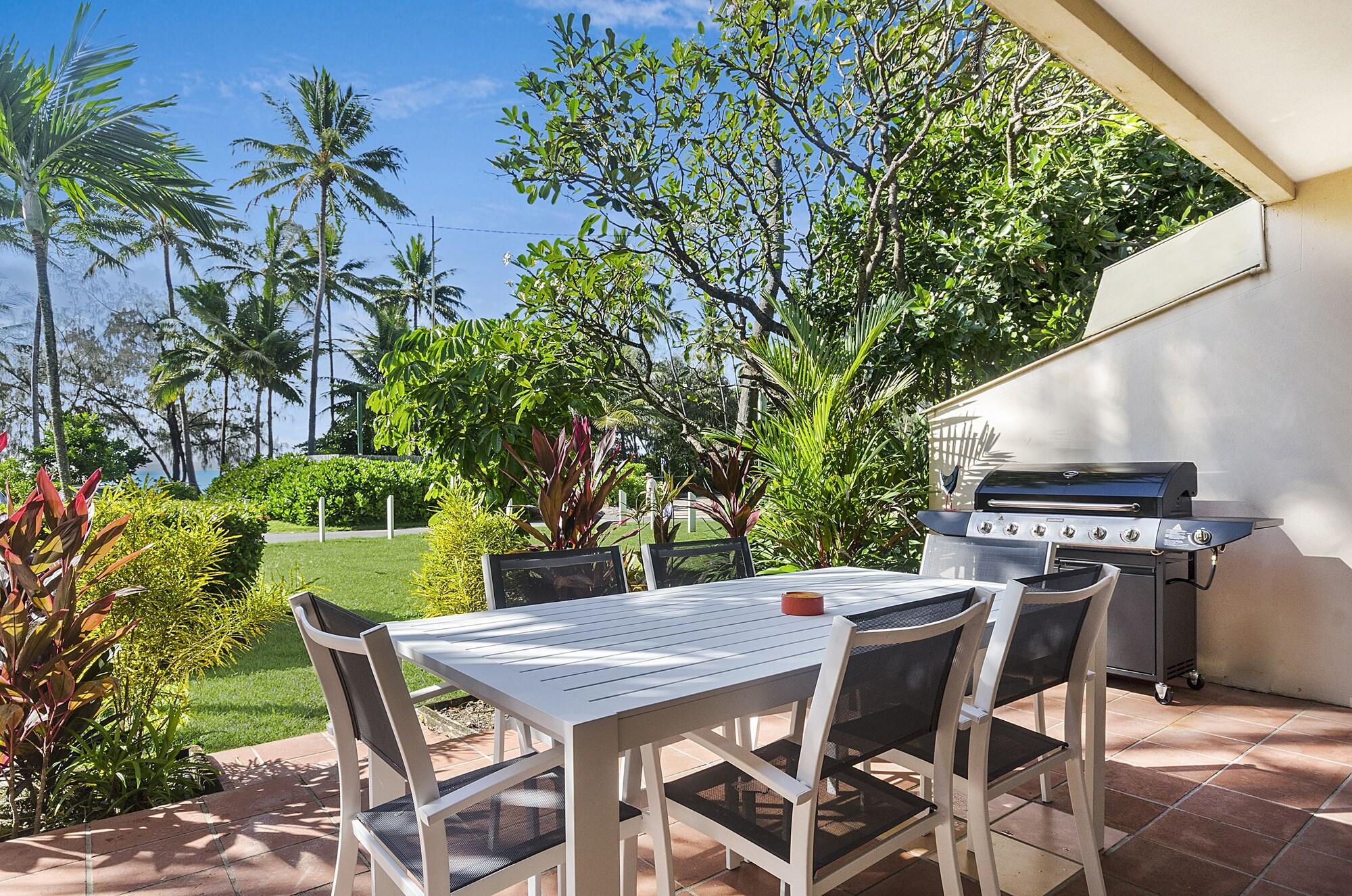 By The Sea Port Douglas Exterior foto