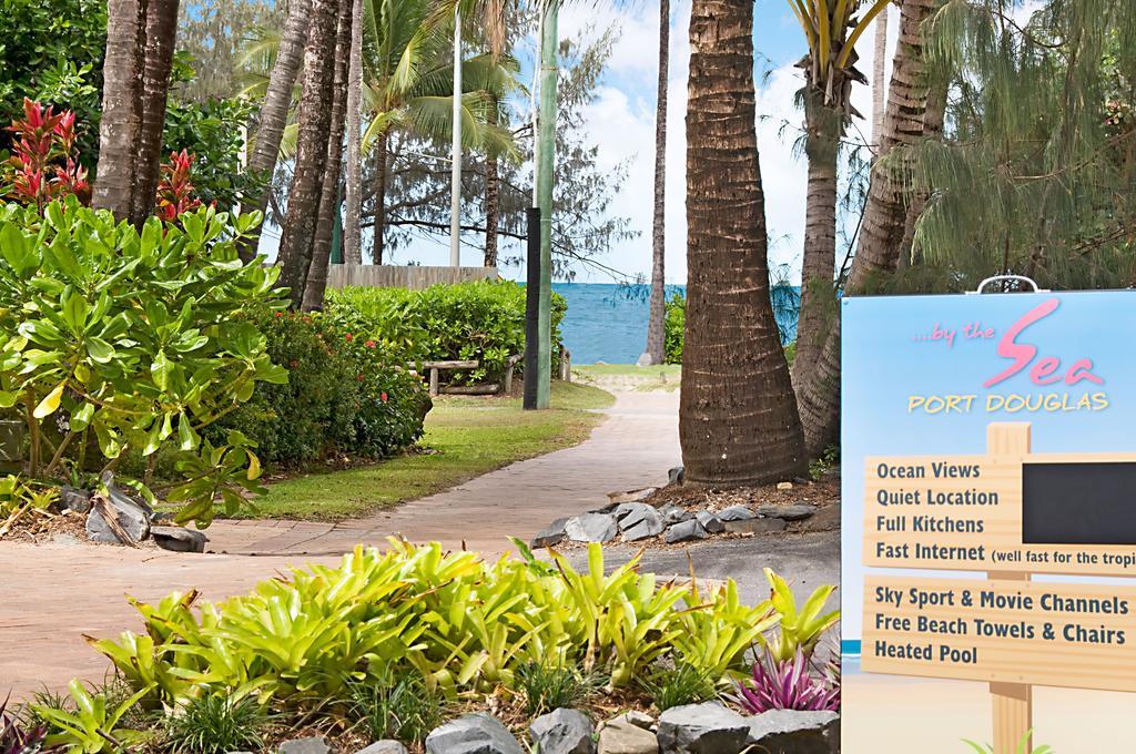 By The Sea Port Douglas Exterior foto